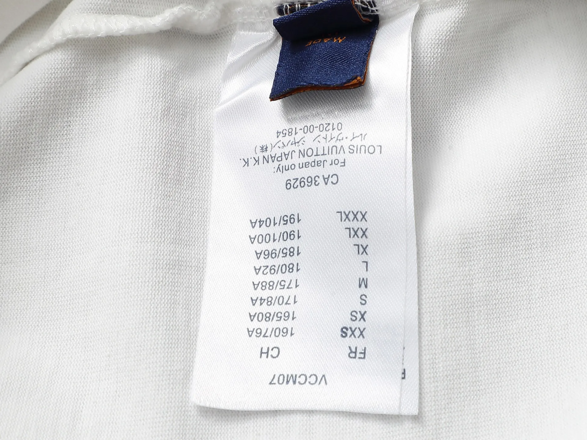 🅿️232 𝗟𝗼𝘂𝗶𝘀 𝗩𝘂𝗶𝘁𝘁𝗼𝗻/LV Louis Vuitton classic presbyopic LOGO patch embroidery🪡 logo 300g round neck heavy industry logo brand short sleeves official synchronization 1:1 original mold opening fashion personality versatile trend pure original quality original washed fabric Hang tag Collar label Washed wheat Complete with three labels Color: white. Washed black Size: 𝐒-𝐗𝐋